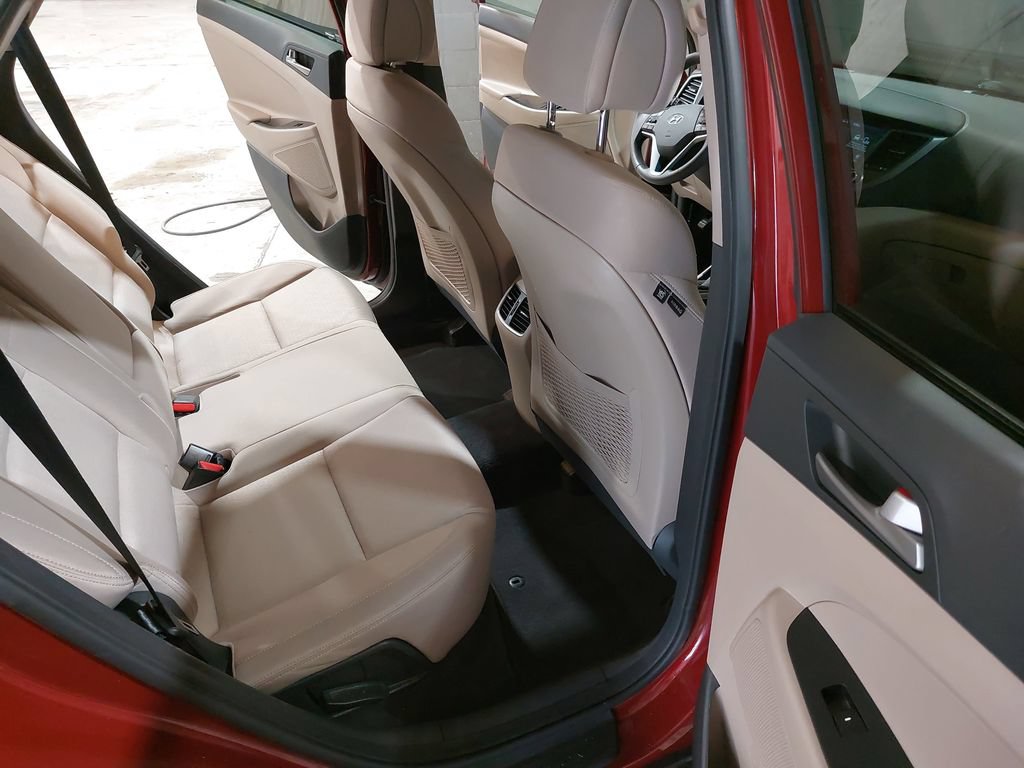 Used 2018 Hyundai Tucson Value FWD image 11