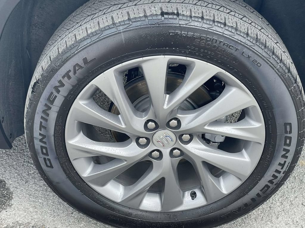 Used 2025 Buick Enclave Preferred FWD image 8