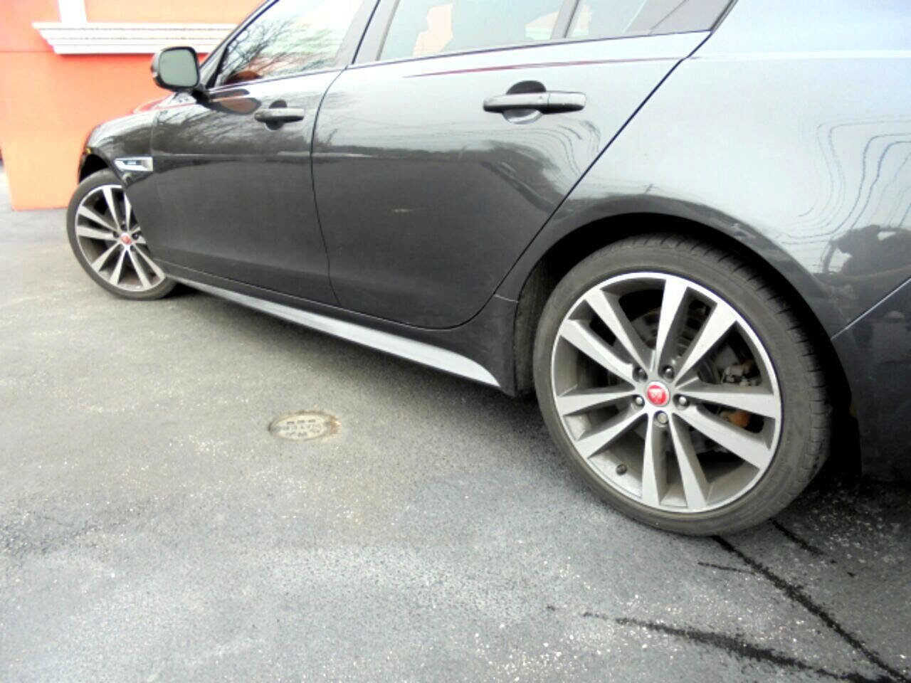 Used 2018 Jaguar XE R-Sport image 28