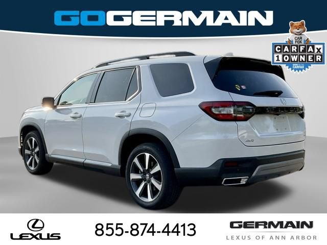 Used 2025 Honda Pilot Touring image 5