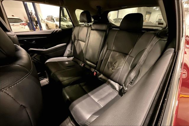 Used 2021 Subaru Outback Limited image 26