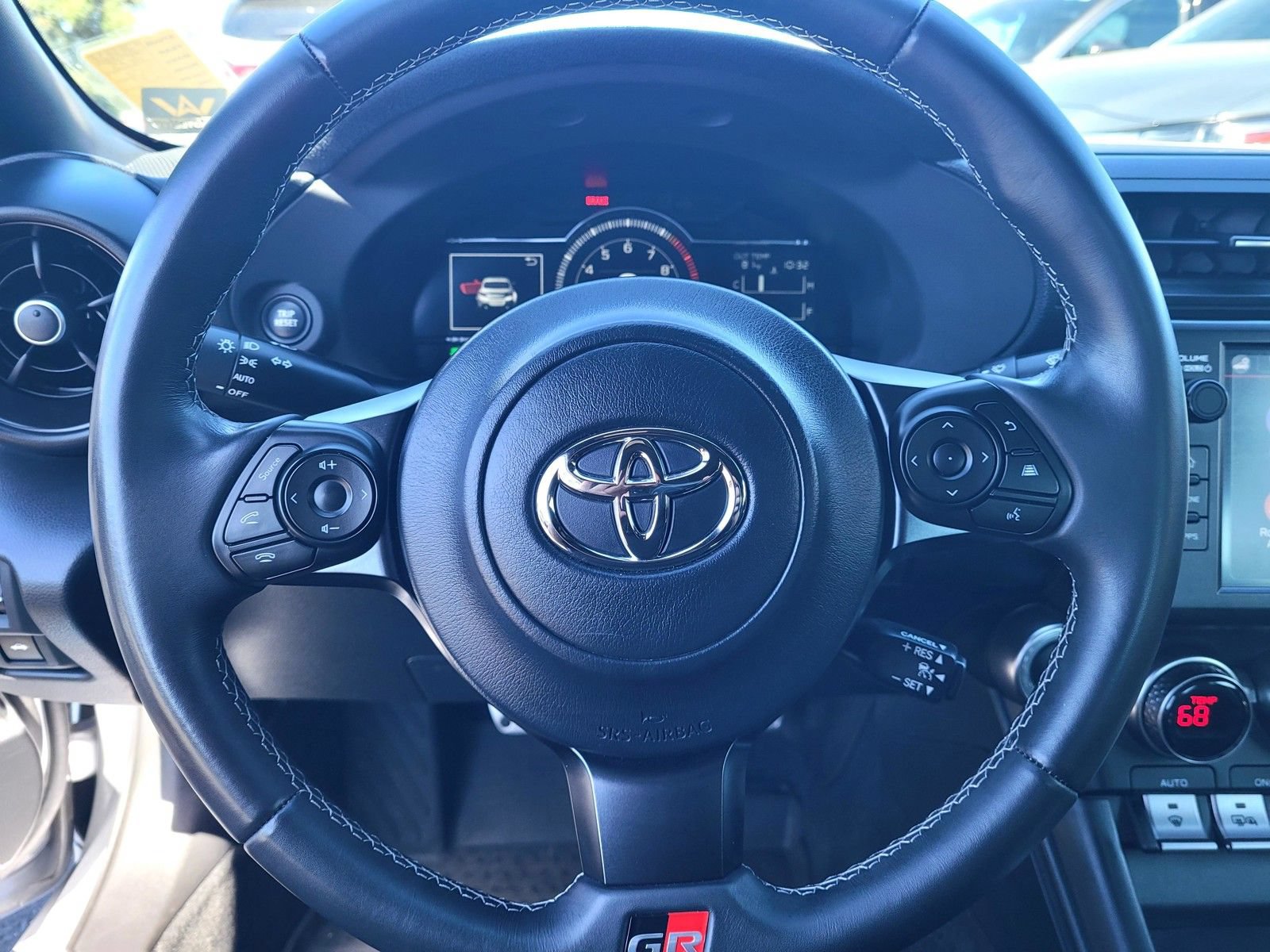 Used 2025 Toyota GR86 Premium w/ ALL Weather Mat Package (TMS) RWD image 33