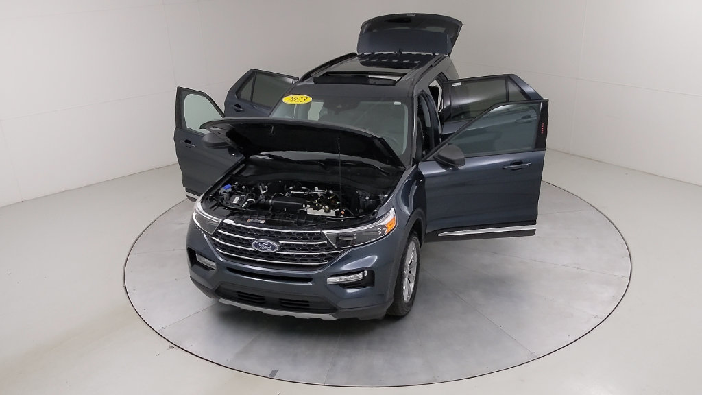 Certified 2023 Ford Explorer XLT w/ Equipment Group 202A AWD/4WD image 47
