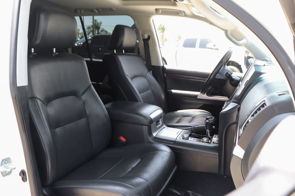 Used 2018 Toyota Land Cruiser AWD/4WD image 43