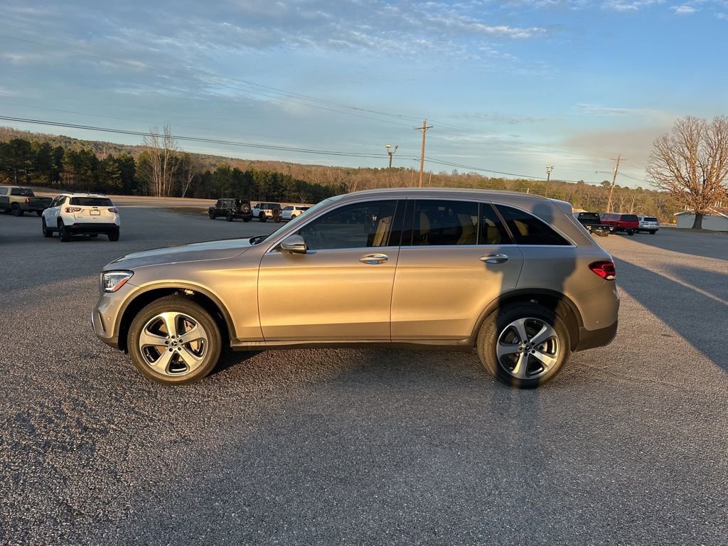 Used 2022 Mercedes-Benz GLC 300 4MATIC image 4