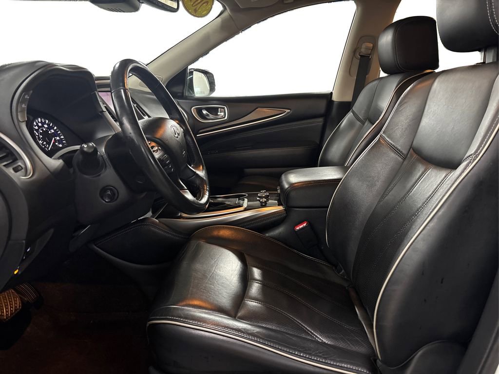Used 2019 INFINITI QX60 Luxe w/ Essential Package image 9
