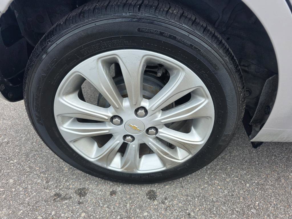 Used 2016 Chevrolet Spark LT image 22