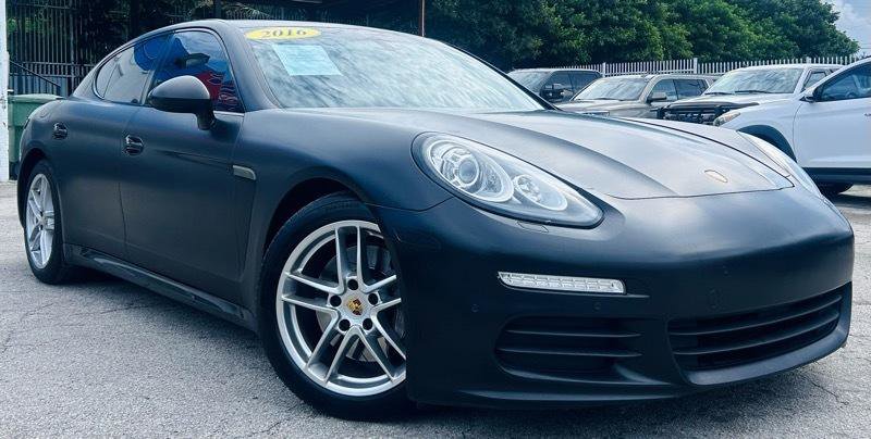 Used 2016 Porsche Panamera 4 AWD/4WD image 7
