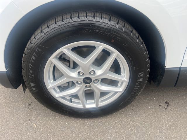 Used 2023 Ford Edge SEL image 9