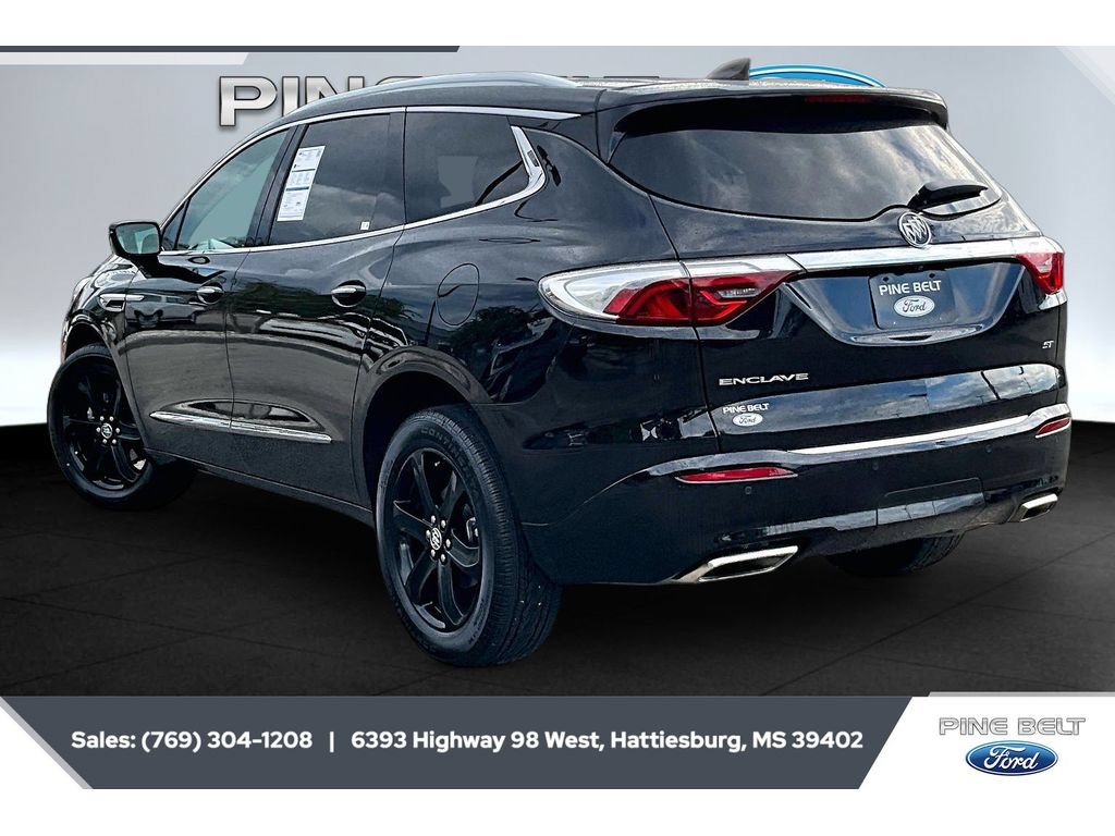 Used 2023 Buick Enclave Essence w/ Experience Buick Package FWD image 2
