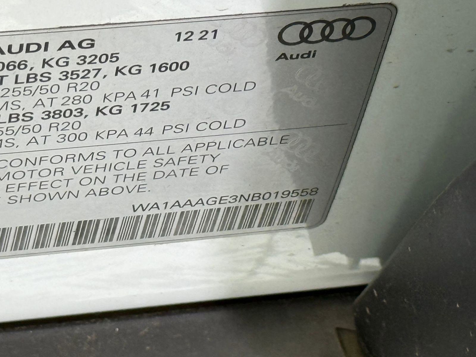 Used 2022 Audi e-tron Premium w/ Interior Protection Package image 23