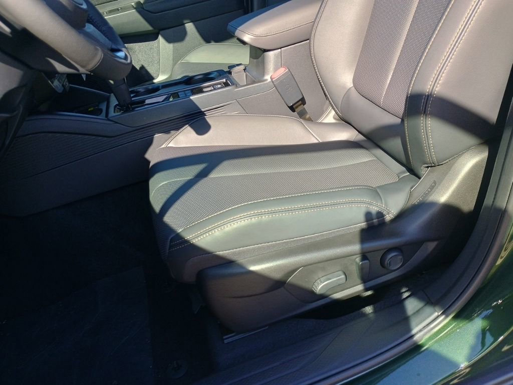 New 2026 Subaru Outback Limited AWD/4WD image 10