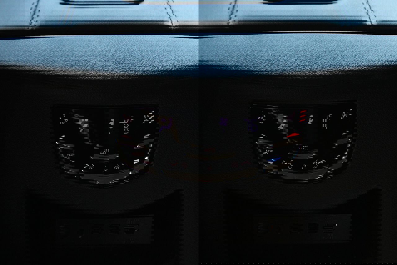 Used 2019 Cadillac Escalade Luxury image 15