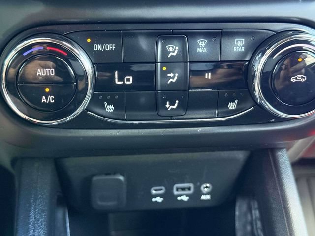 Used 2023 Chevrolet TrailBlazer RS w/ Sun and Liftgate Package AWD/4WD image 28
