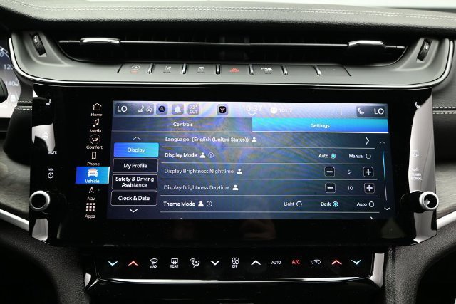 New 2026 Jeep Grand Cherokee Altitude AWD/4WD image 35