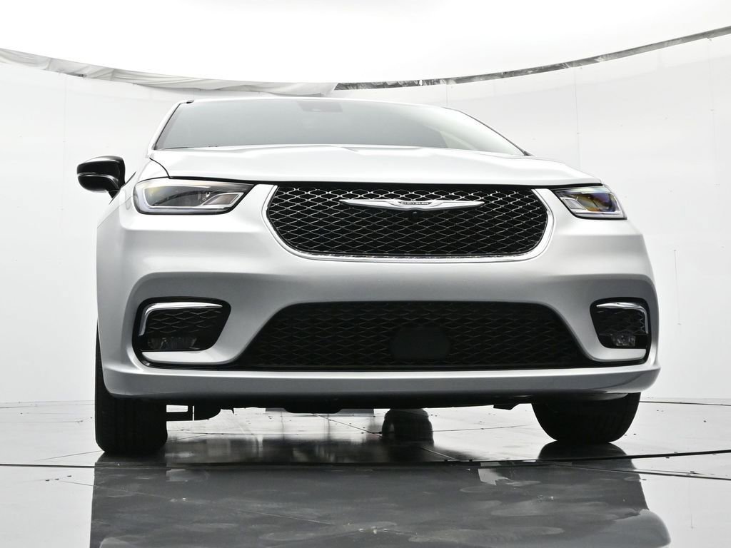 New 2026 Chrysler Pacifica Select FWD image 19