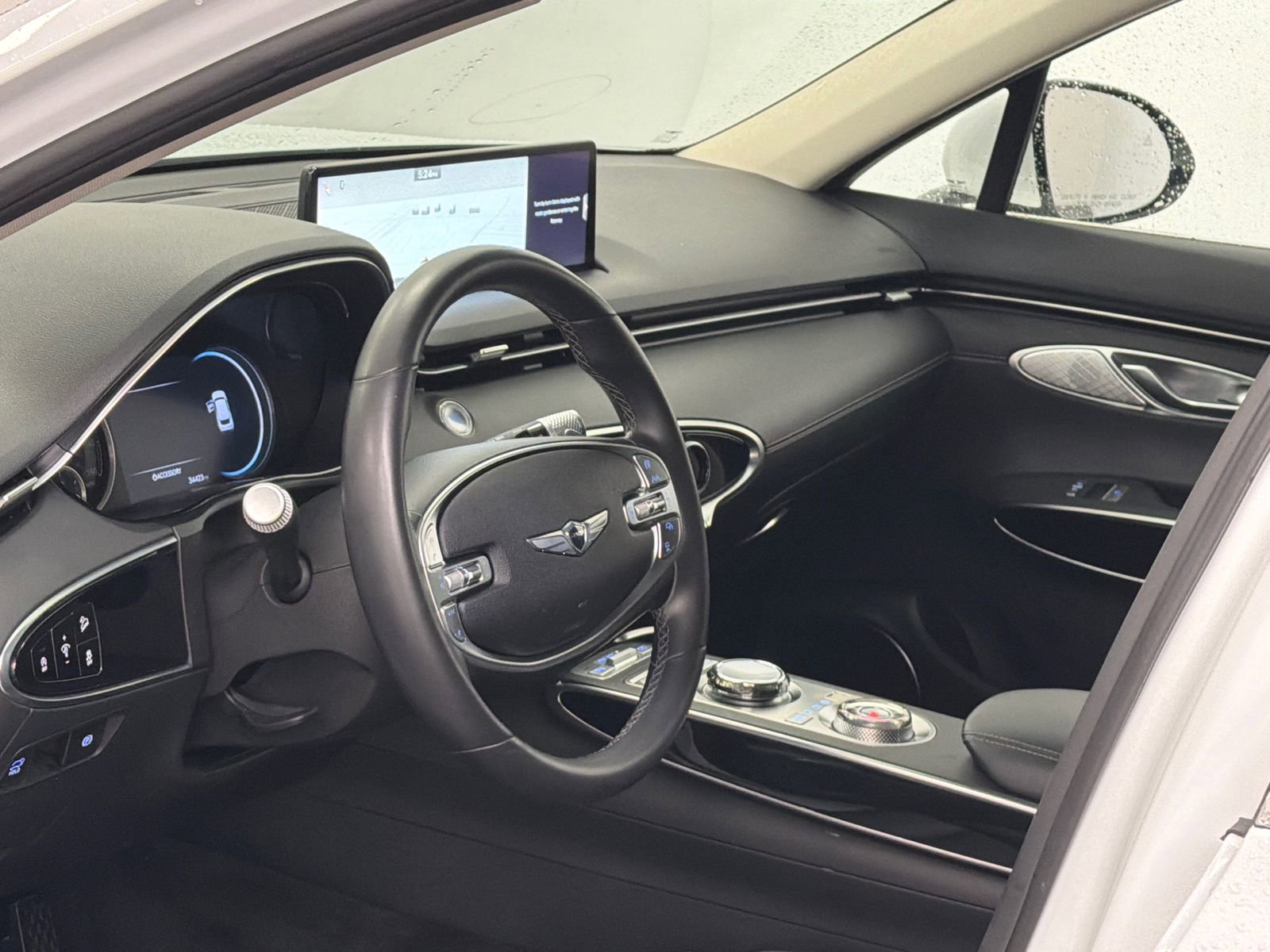 Used 2025 Genesis GV70 2.5T image 15