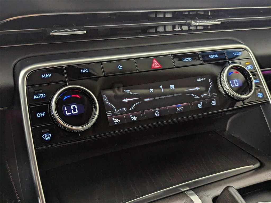 Used 2024 Genesis GV80 3.5T w/ Prestige Package image 13