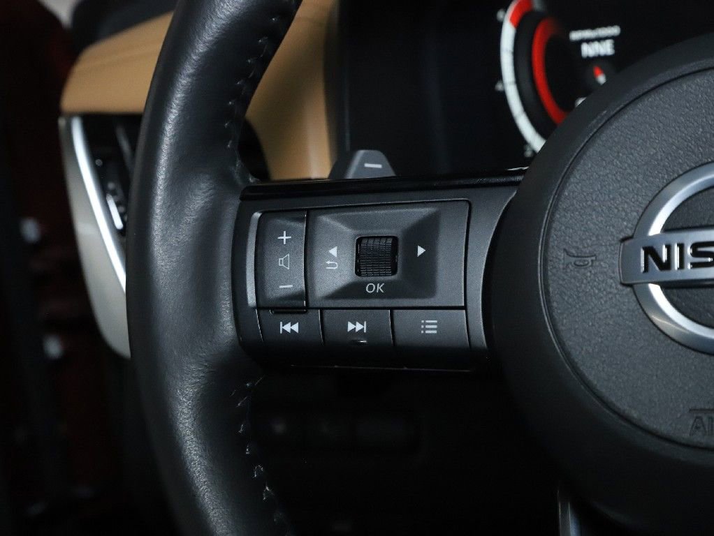 Used 2021 Nissan Rogue Platinum image 24