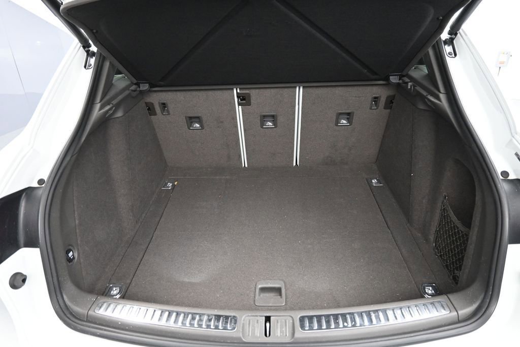 Certified 2021 Porsche Macan S AWD/4WD image 26