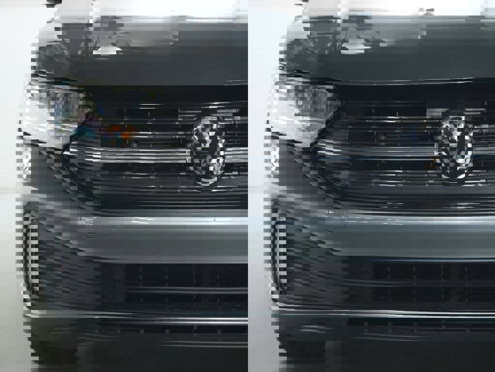 Used 2024 Volkswagen Jetta Sport image 6