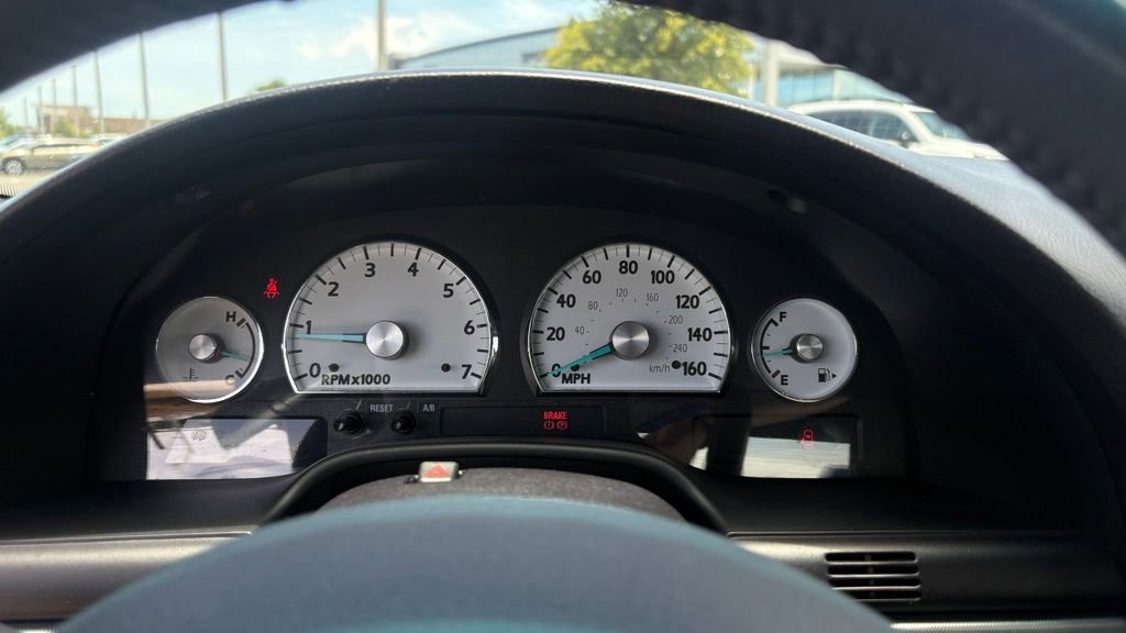 Used 2005 Ford Thunderbird RWD image 22