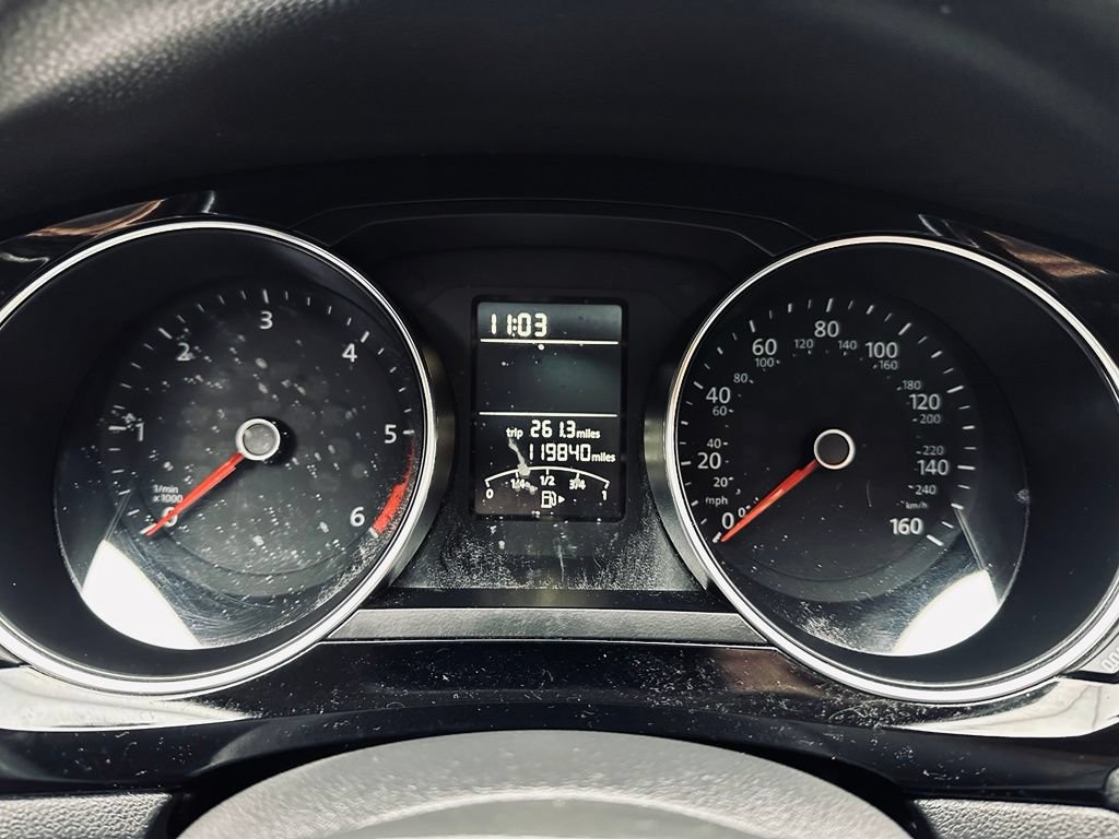 Used 2015 Volkswagen Jetta TDI SE FWD image 30