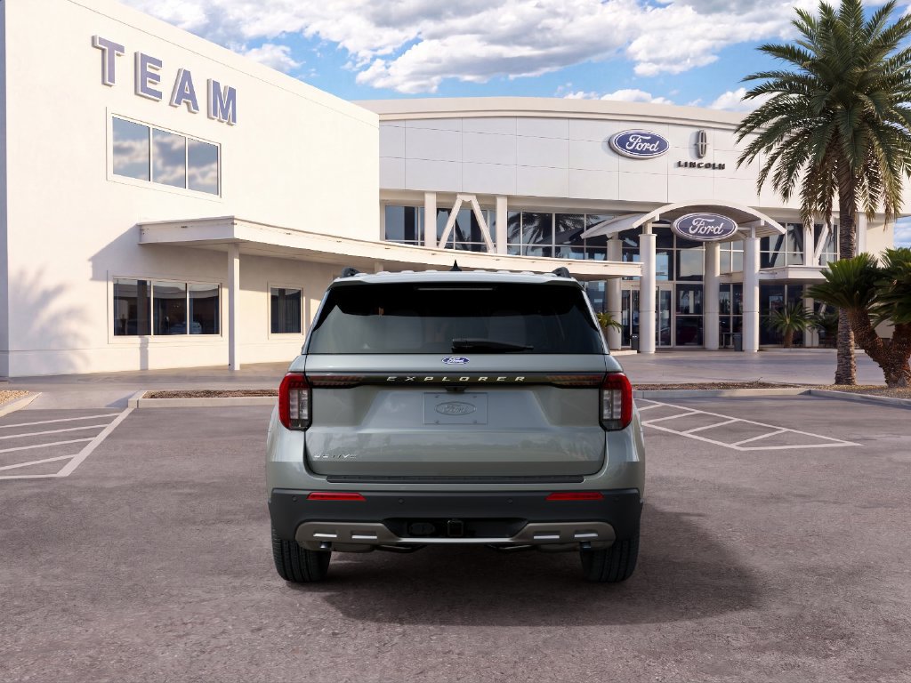 New 2027 Ford Explorer Active w/ Active Comfort Package RWD image 7