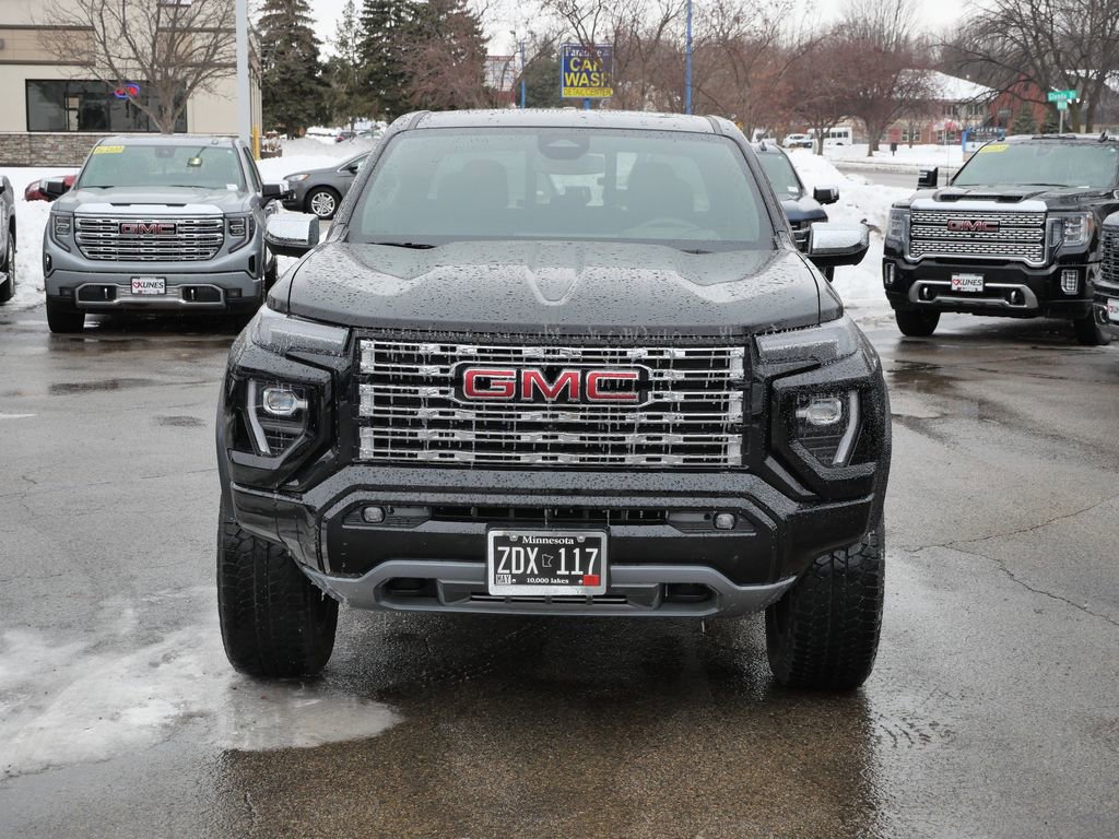 Used 2024 GMC Canyon Denali AWD/4WD image 2