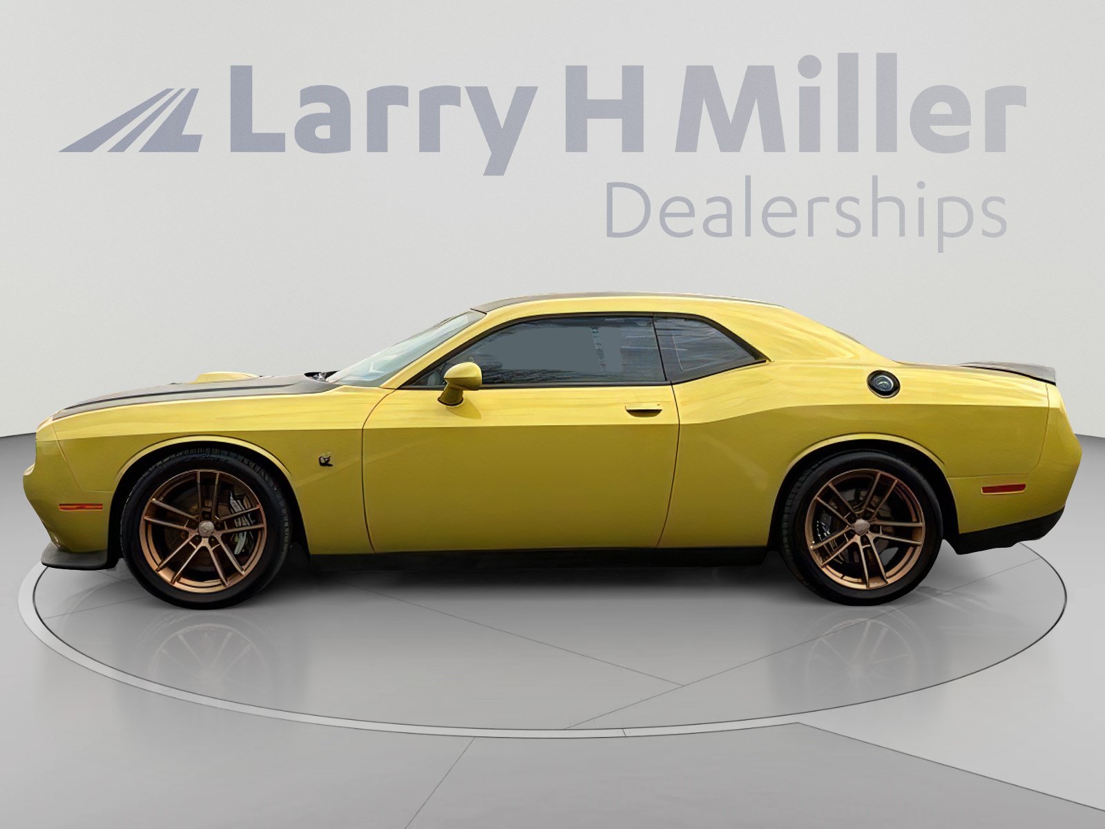 Certified 2020 Dodge Challenger R/T Scat Pack RWD image 3