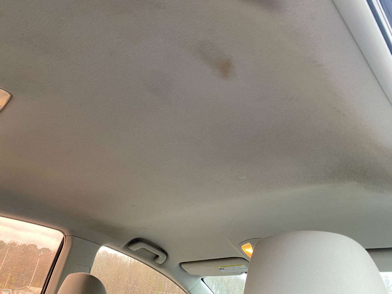Used 2012 Toyota Prius Two FWD image 19
