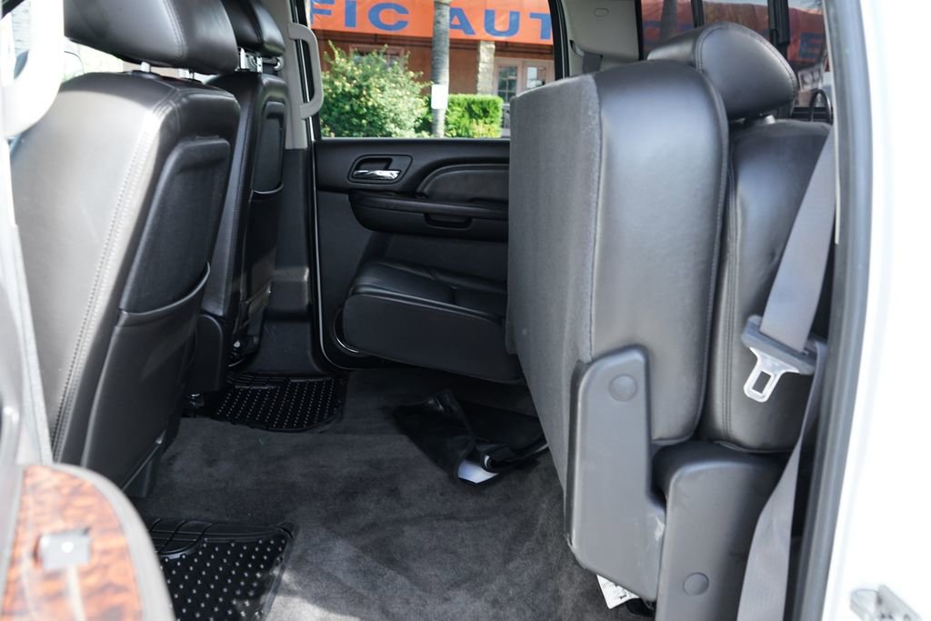 Used 2011 GMC Sierra 3500 Denali AWD/4WD image 37