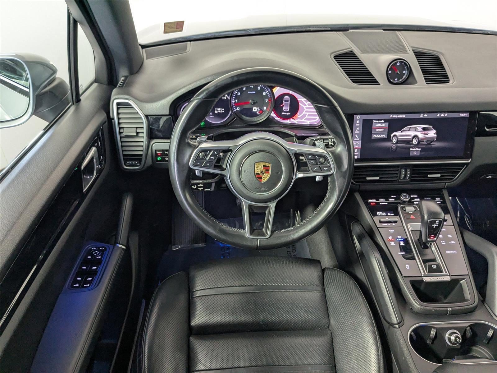 Used 2021 Porsche Cayenne image 30