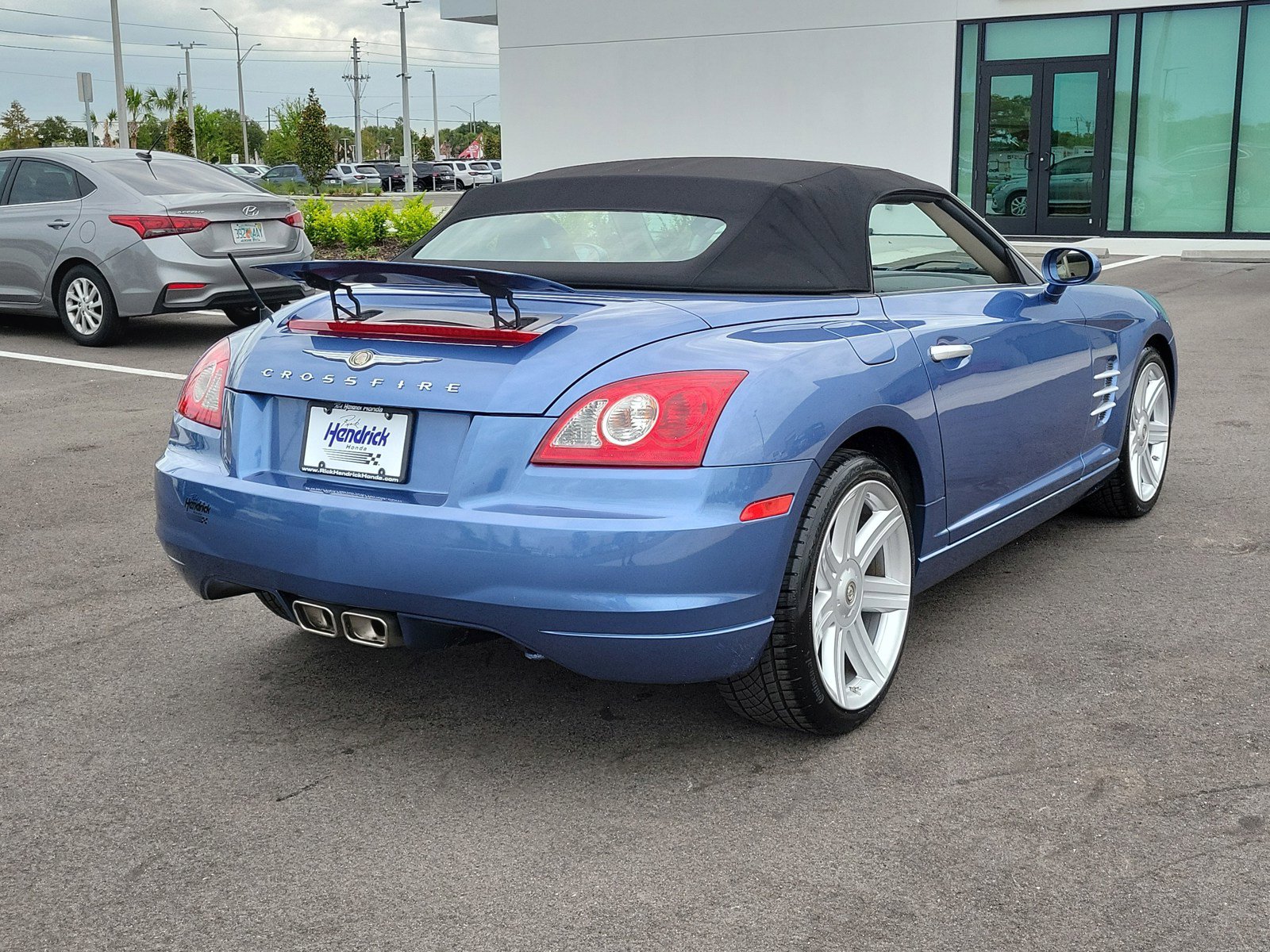 Used 2005 Chrysler Crossfire Limited RWD image 7