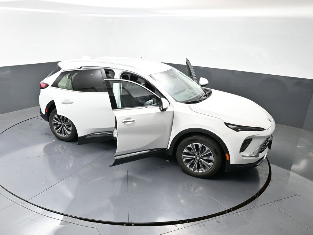 Used 2024 Buick Envision Preferred image 59