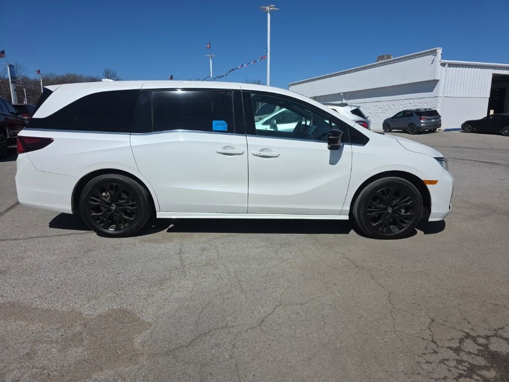 Used 2025 Honda Odyssey Sport-L image 4
