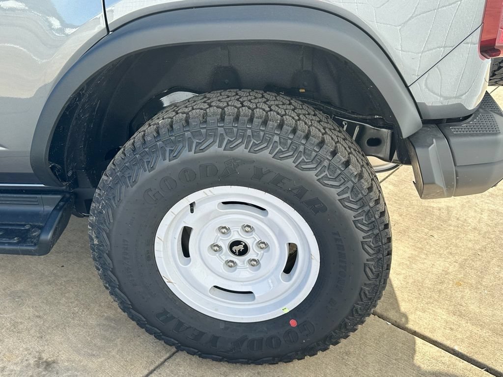 New 2026 Ford Bronco Heritage Edition AWD/4WD image 6