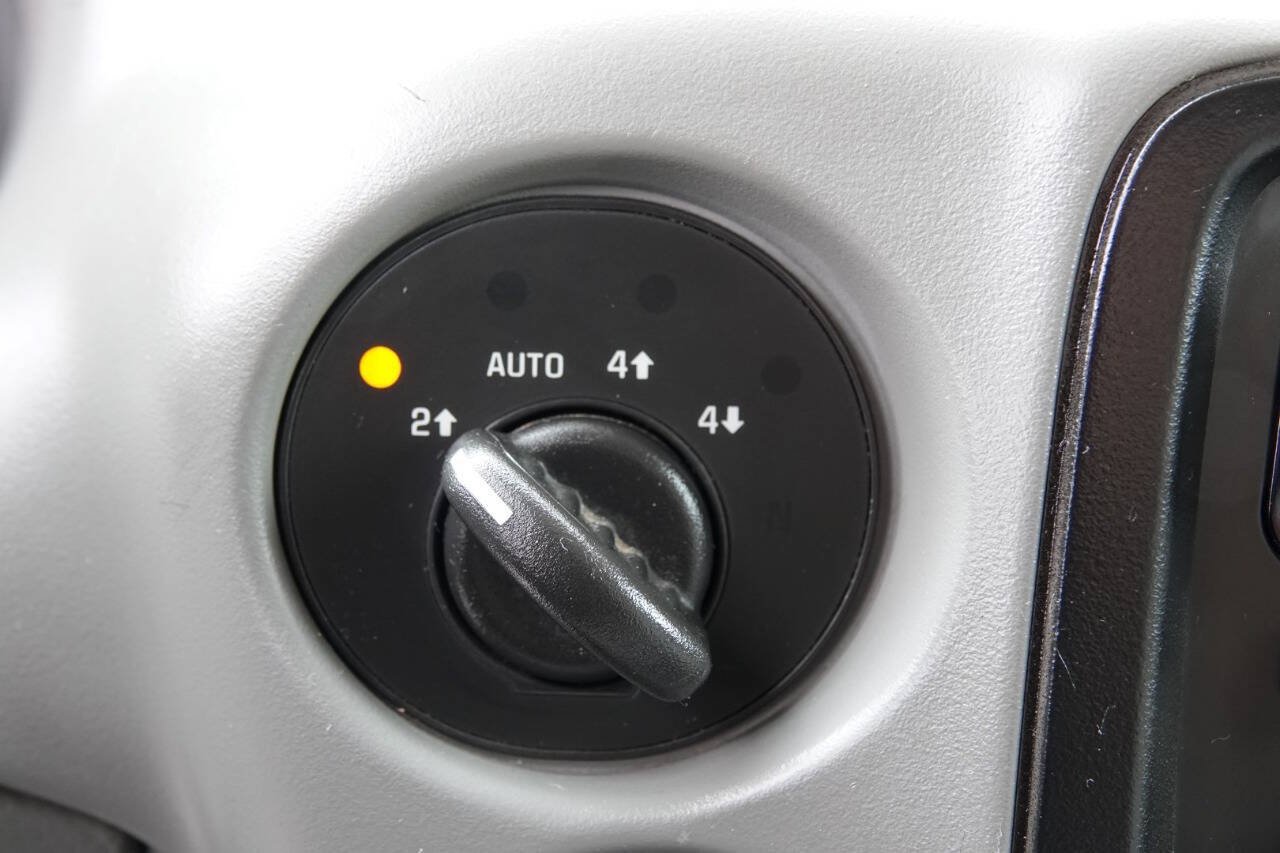 Used 2007 Chevrolet TrailBlazer LS w/ LS Preferred Equipment Group AWD/4WD image 78