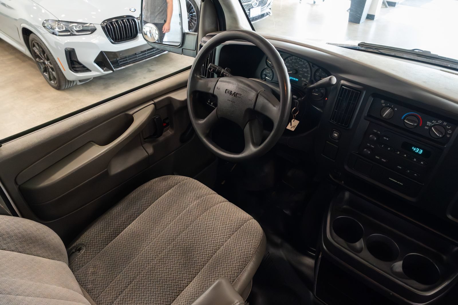 Used 2006 GMC Savana 1500 RWD image 12