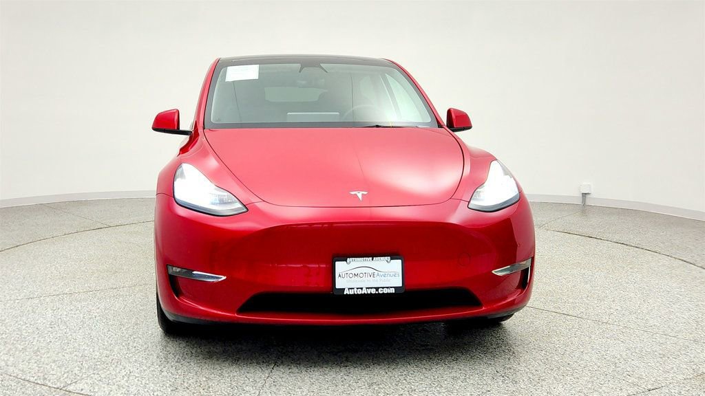 Used 2022 Tesla Model Y Long Range AWD/4WD image 2