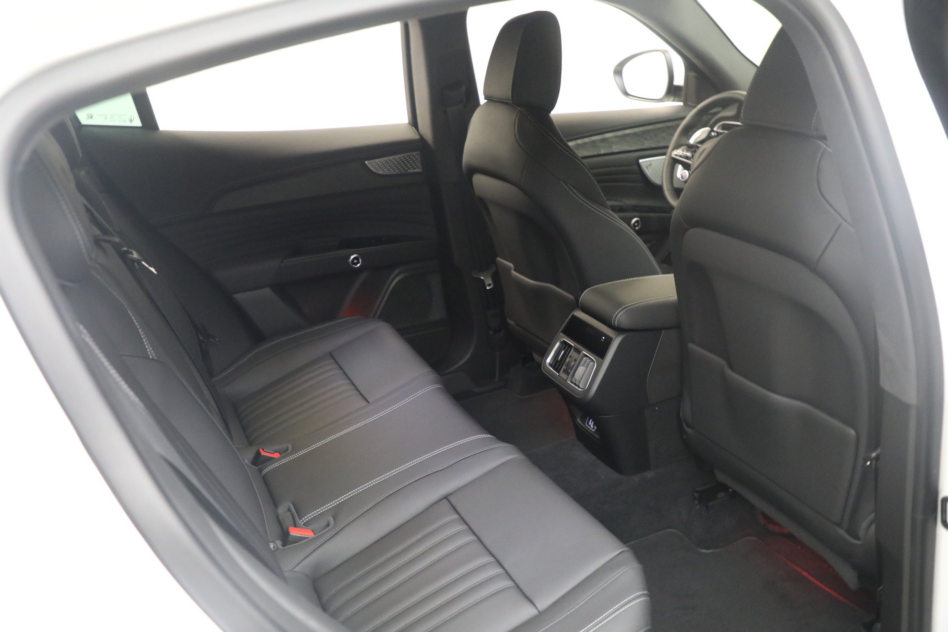 New 2025 Maserati Grecale Modena AWD/4WD image 20