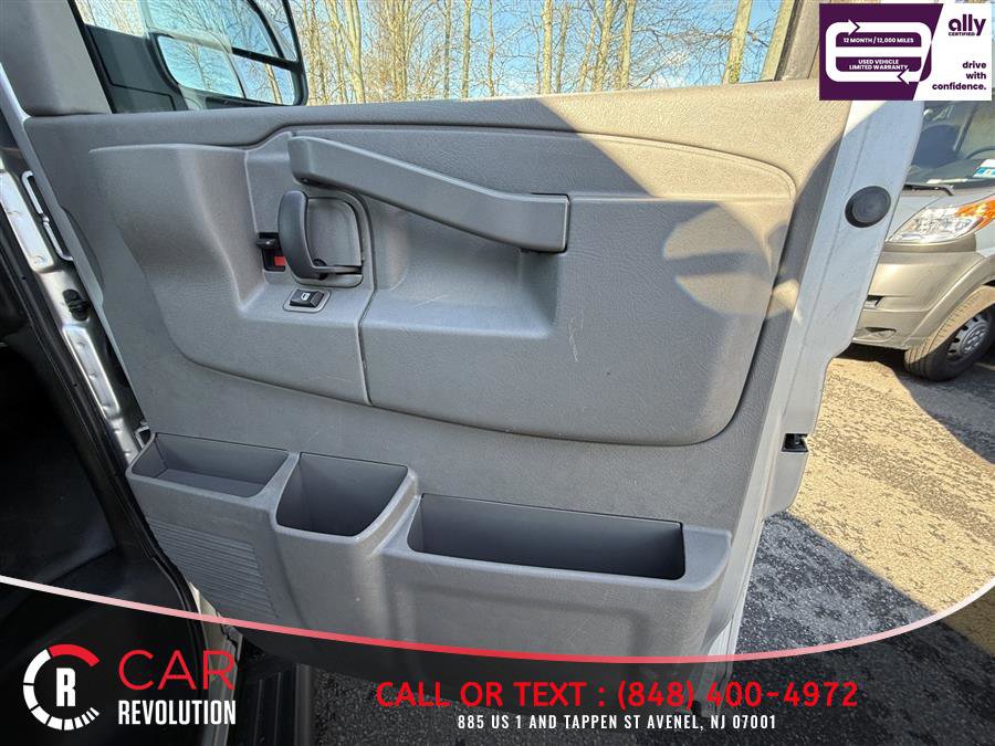 Used 2020 Chevrolet Express 3500 LS image 29