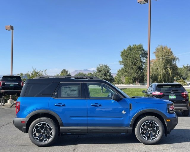 New 2025 Ford Bronco Sport Outer Banks w/ Outer Banks Tech Package+ image 2