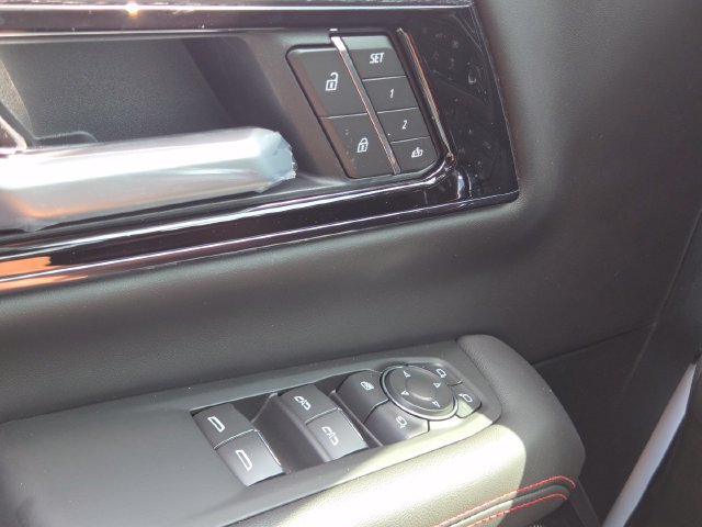 New 2026 GMC Yukon AT4 Ultimate AWD/4WD image 31