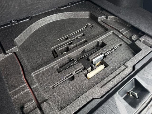 Used 2017 Subaru Outback 2.5i Limited image 37