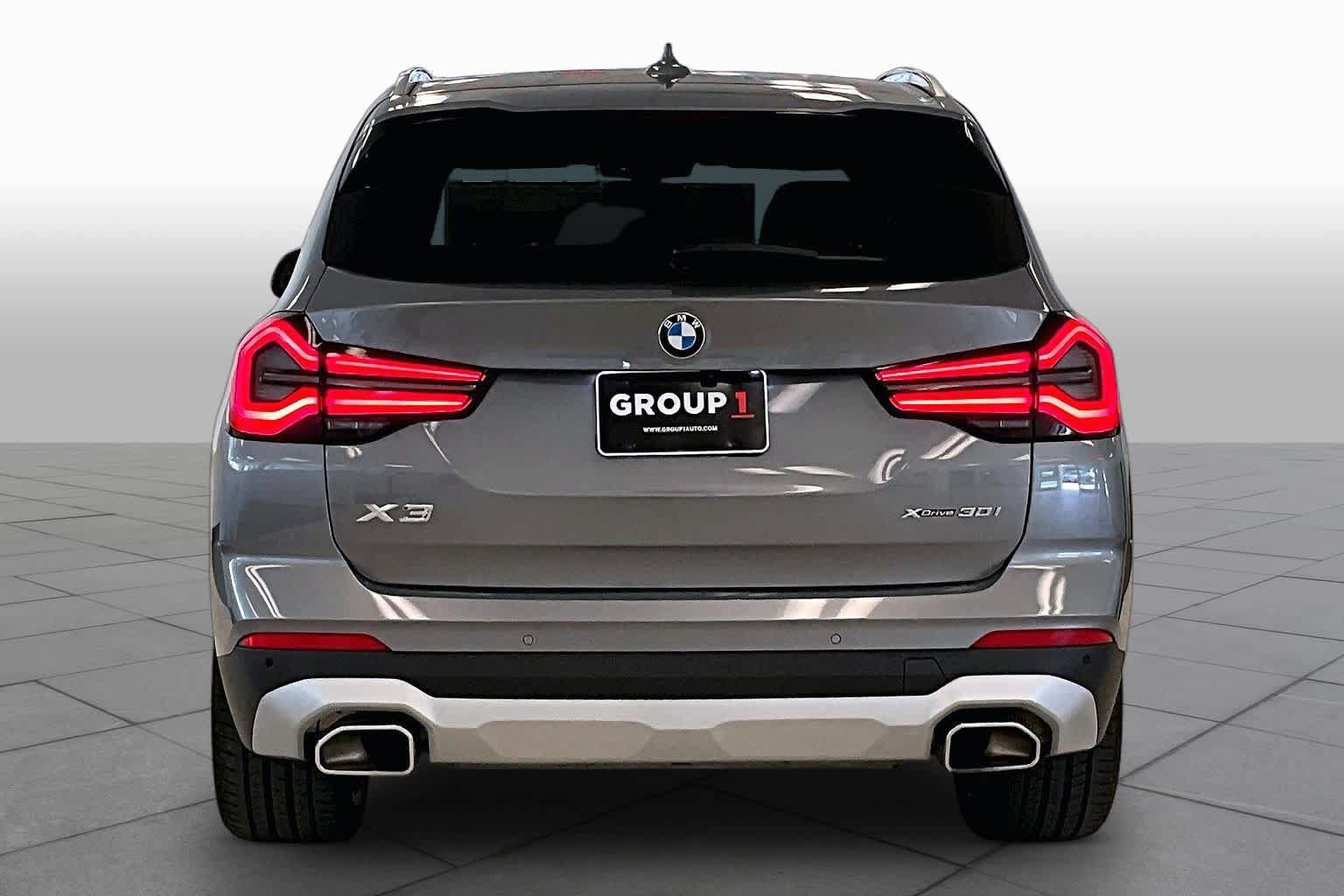 Used 2024 BMW X3 xDrive30i w/ Premium Package AWD/4WD image 4