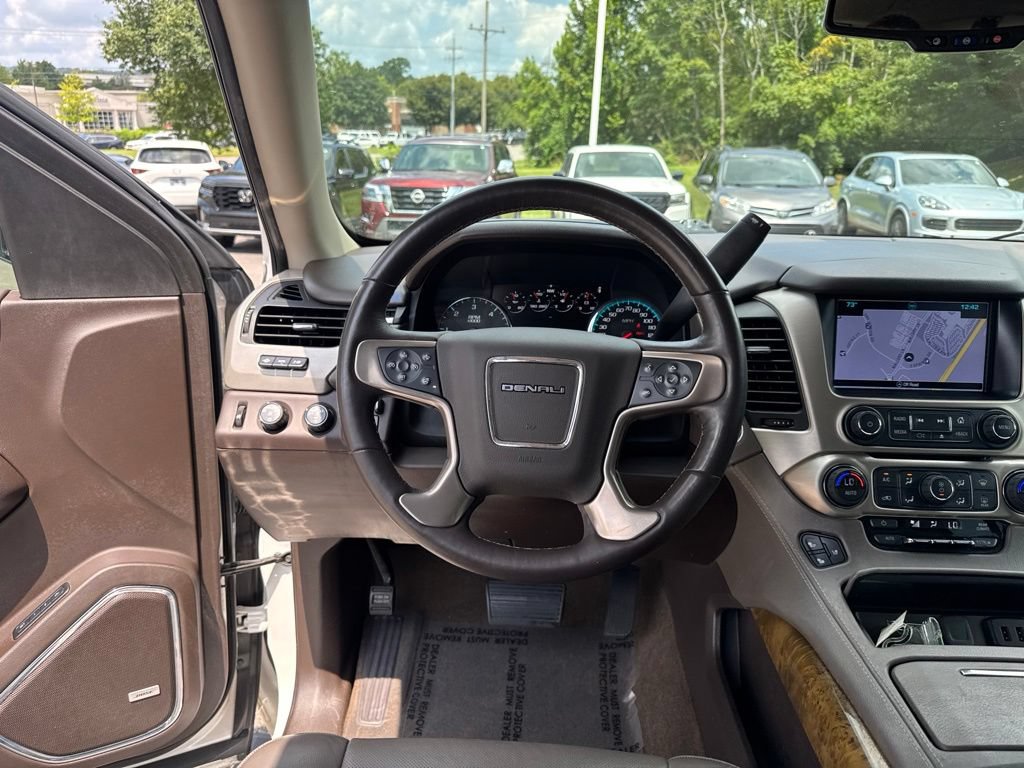 Used 2017 GMC Yukon Denali w/ Open Road Package AWD/4WD image 13