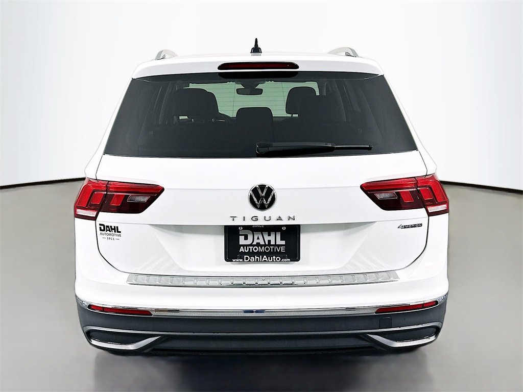 Used 2024 Volkswagen Tiguan Wolfsburg Edition image 11