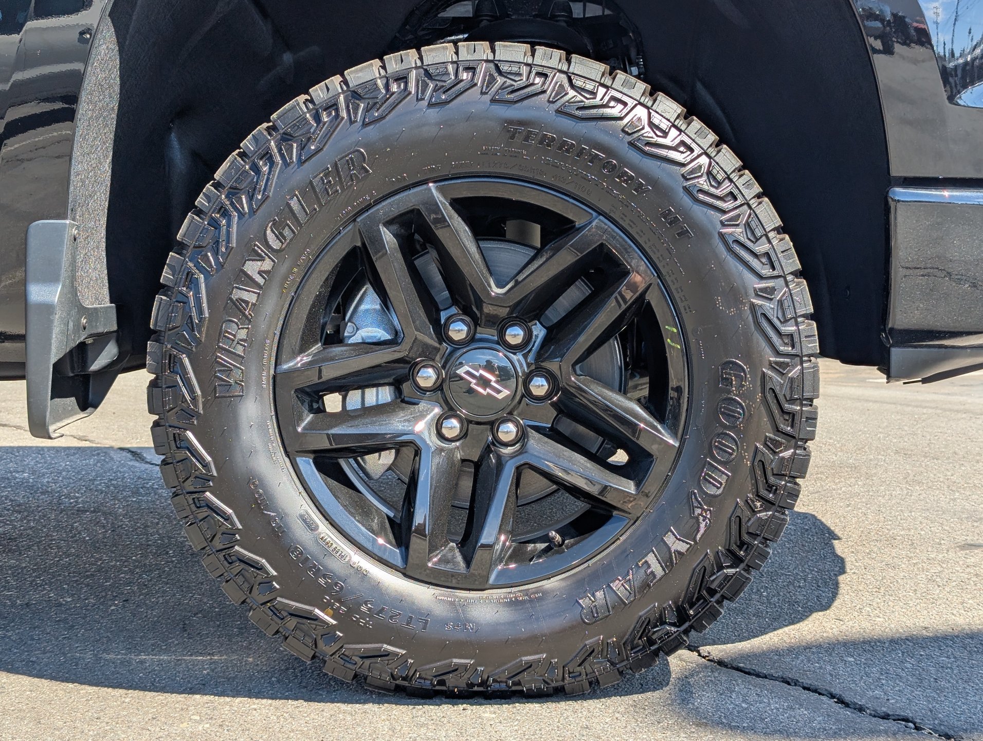 New 2026 Chevrolet Silverado 1500 Custom Trail Boss AWD/4WD image 6