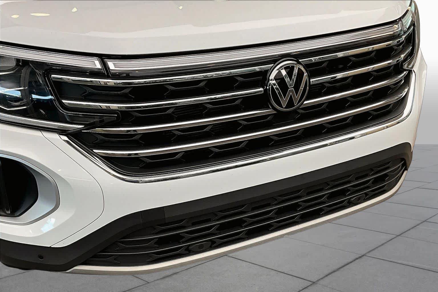 Used 2024 Volkswagen Atlas SE FWD image 31